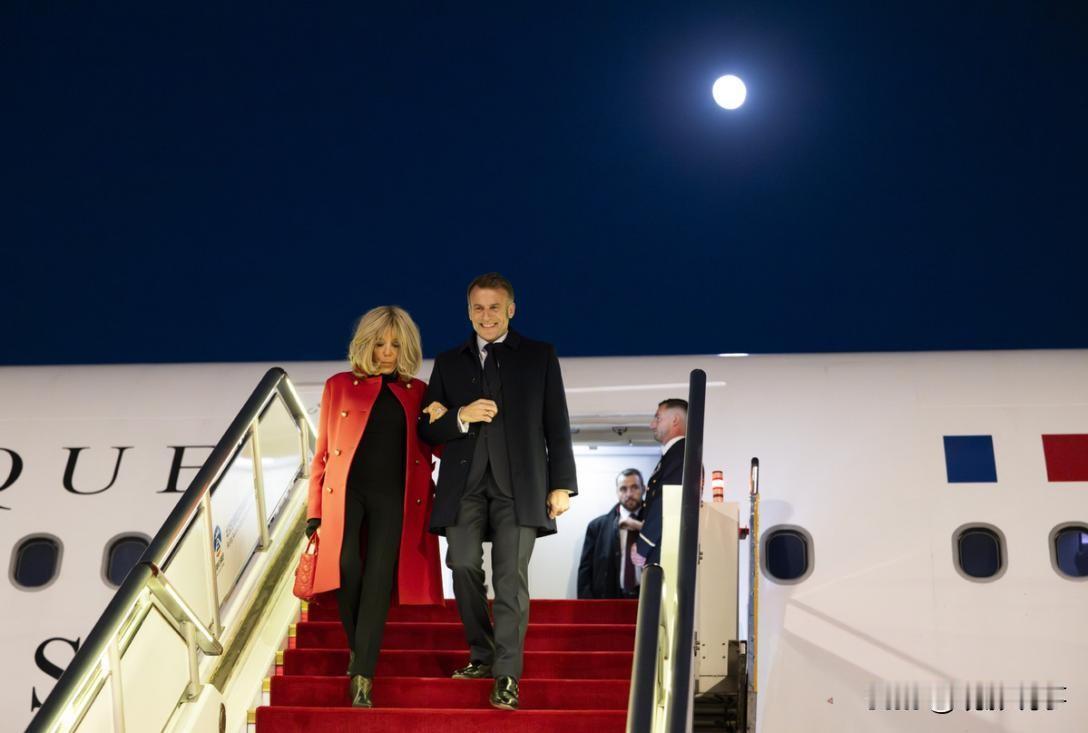 3日，法国总统马克龙莅临北京，开启了他任内的第四次访华之旅。此次访问为期三日，在