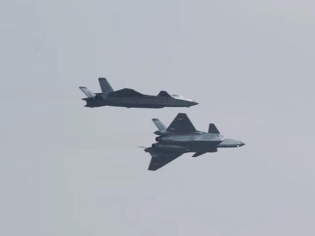 611所生日快乐！摄于2018年中国航展

2018年11月，我在珠海航展拍的歼