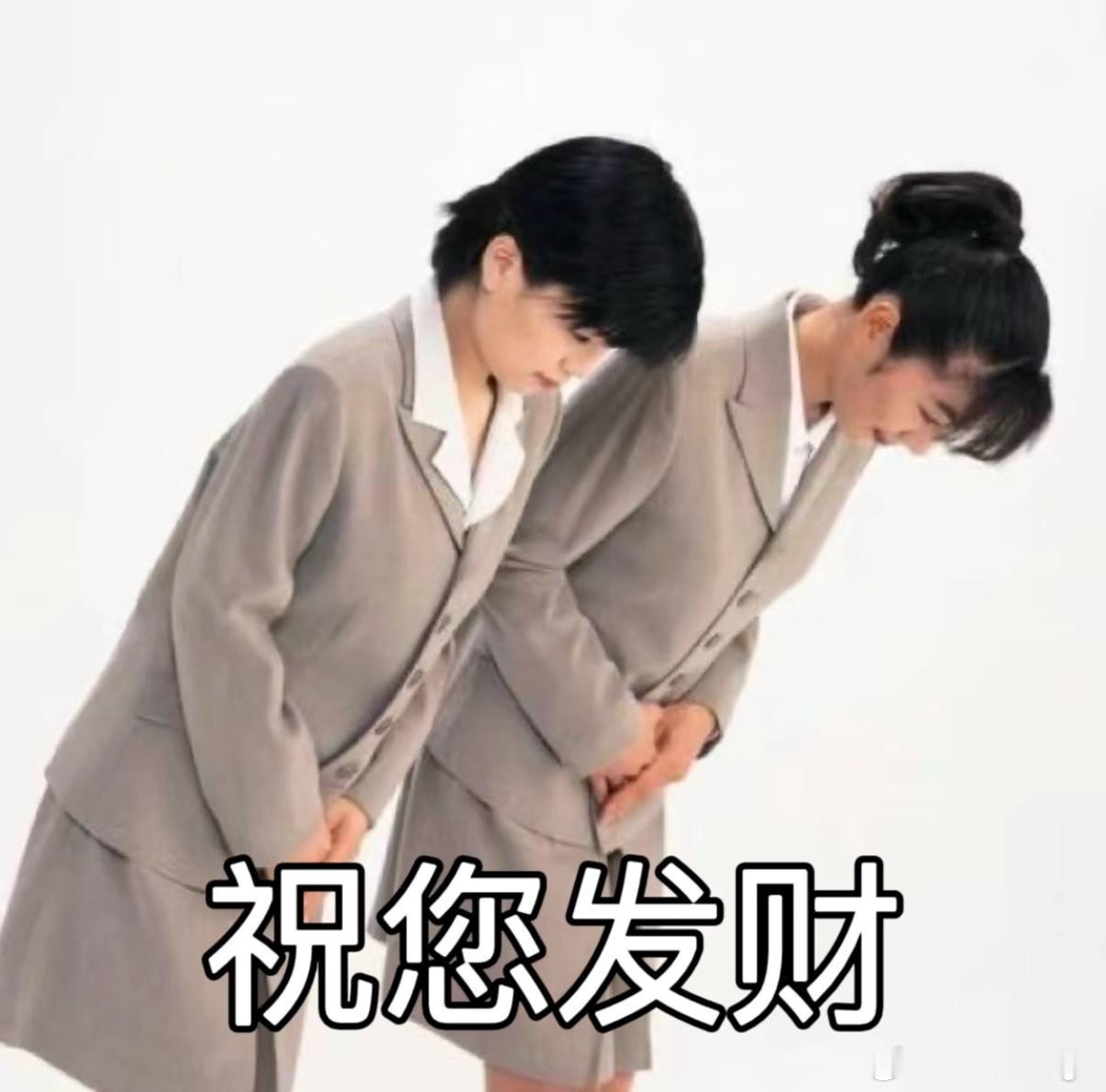 红包预告周四下午3点来领取铁粉红包！跟我连续互动3天就能成为铁粉啦～请多多跟我互
