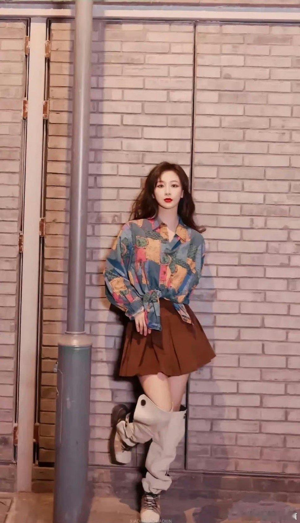 杨紫不是甜美起来了吗，怎么又这样了，图二还以为是刘诗诗 ​​​