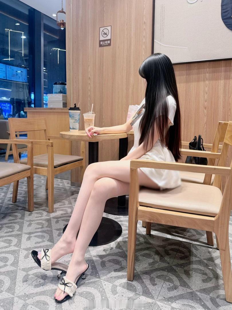 哪张更好看啊 ​​​