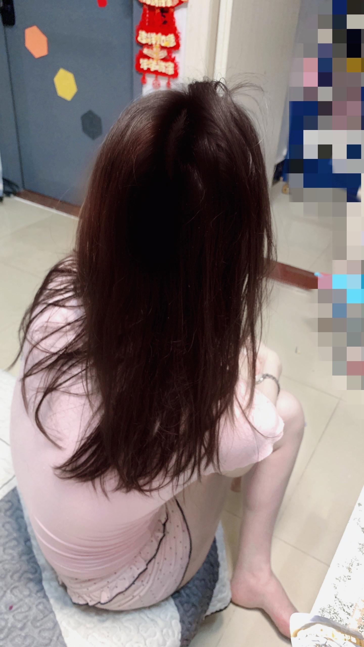一个普通睡醒的午后，不知道为什么那么恍惚。心里空落落的 好像少了些什么...
