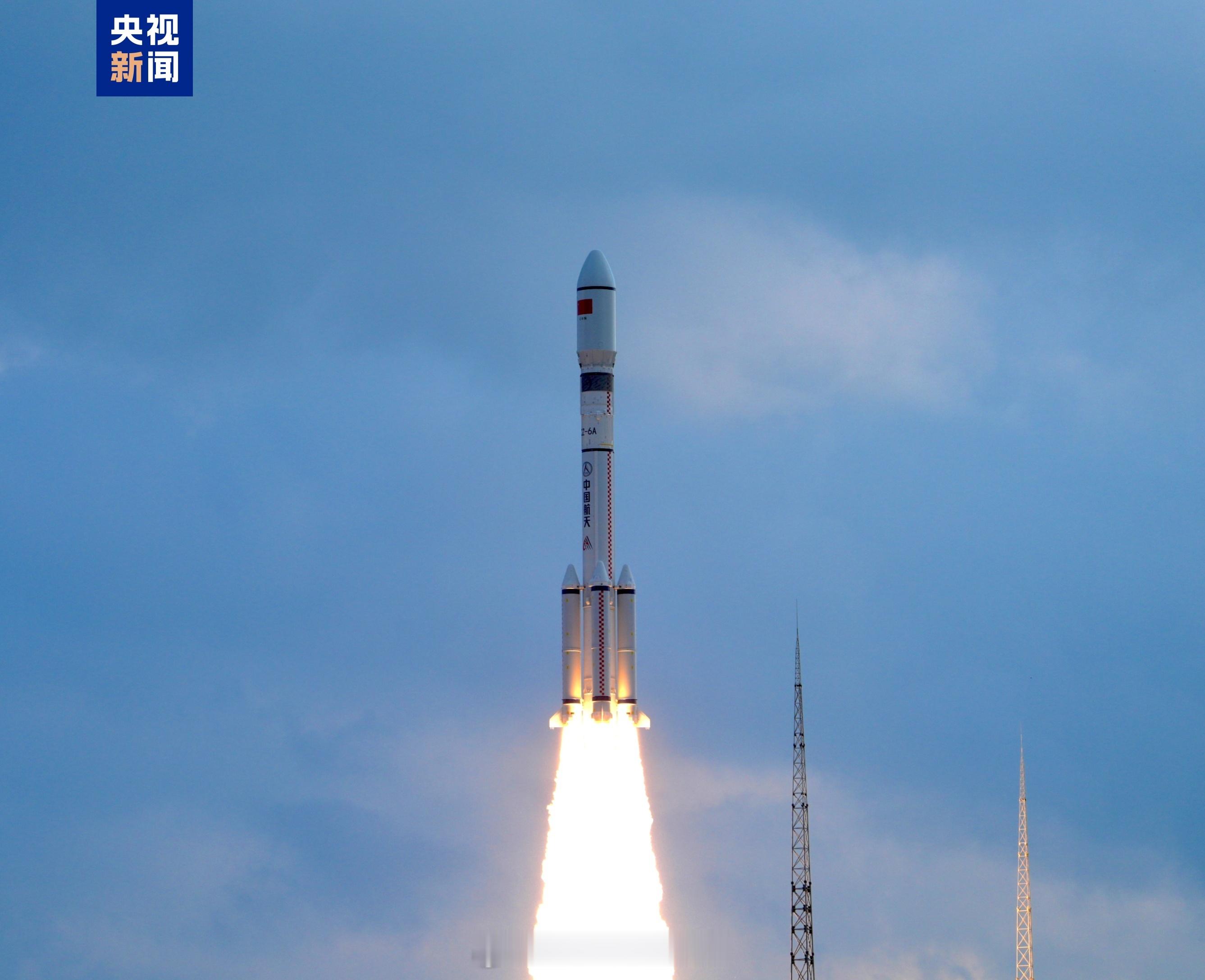 【中国卫星互联网低轨卫星发射成功】北京时间7月27日18时03分，长征六号改运载
