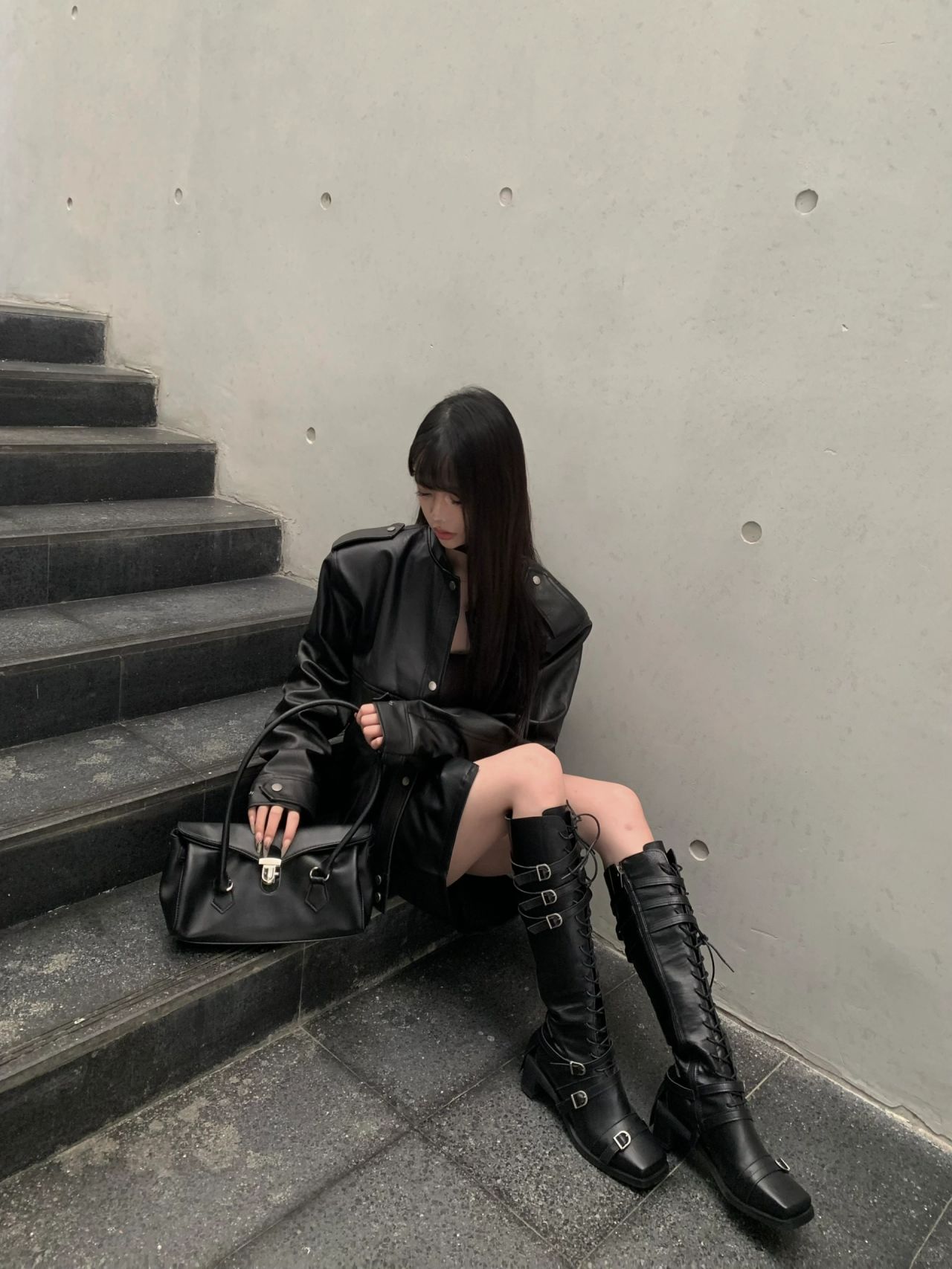 𝕿𝖍𝖊 𝖋𝖔𝖌 𝖎𝖘 𝖗𝖎𝖘𝖎𝖓𝖌