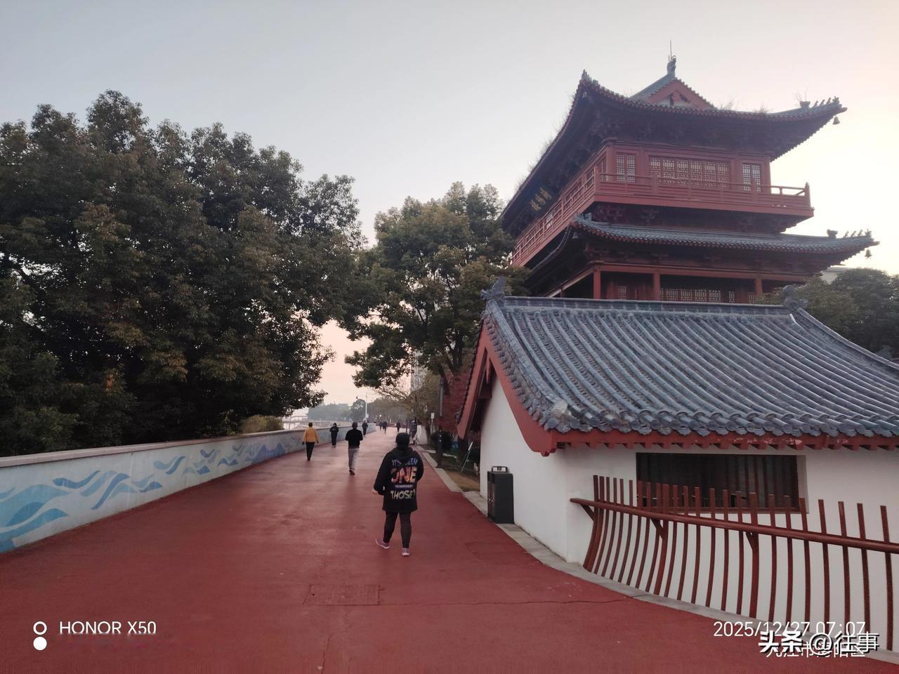 探寻人工智能希望智能机器人能应用到更多地方