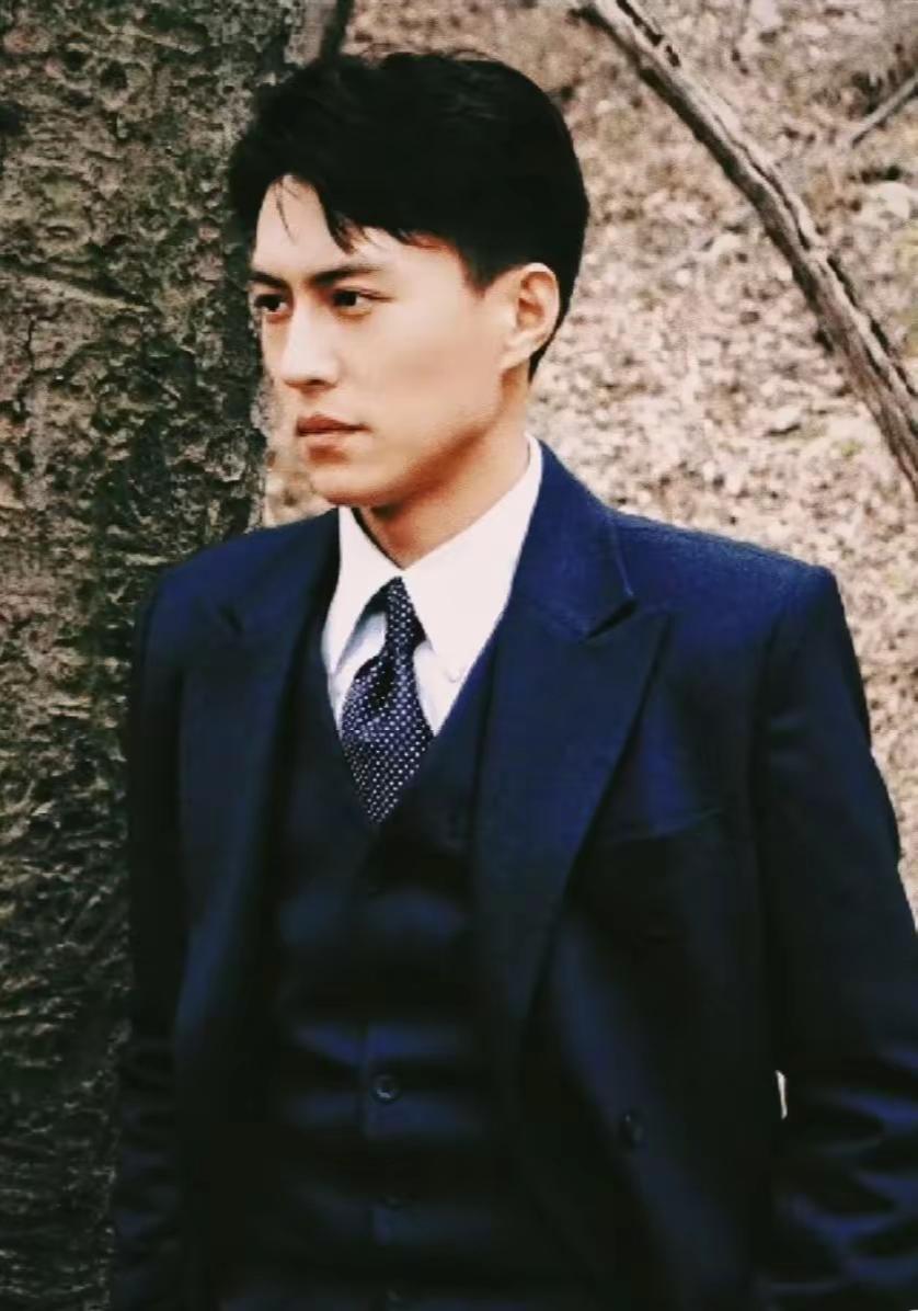 靳东儒雅风范 靳东扑面而来的男神气场 靳东男神 靳东演员