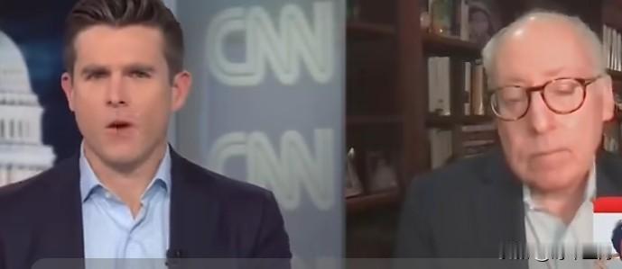 CNN就特朗普超量服用阿司匹林的言论咨询专家。

乔纳森·赖纳博士驳斥其“稀薄血