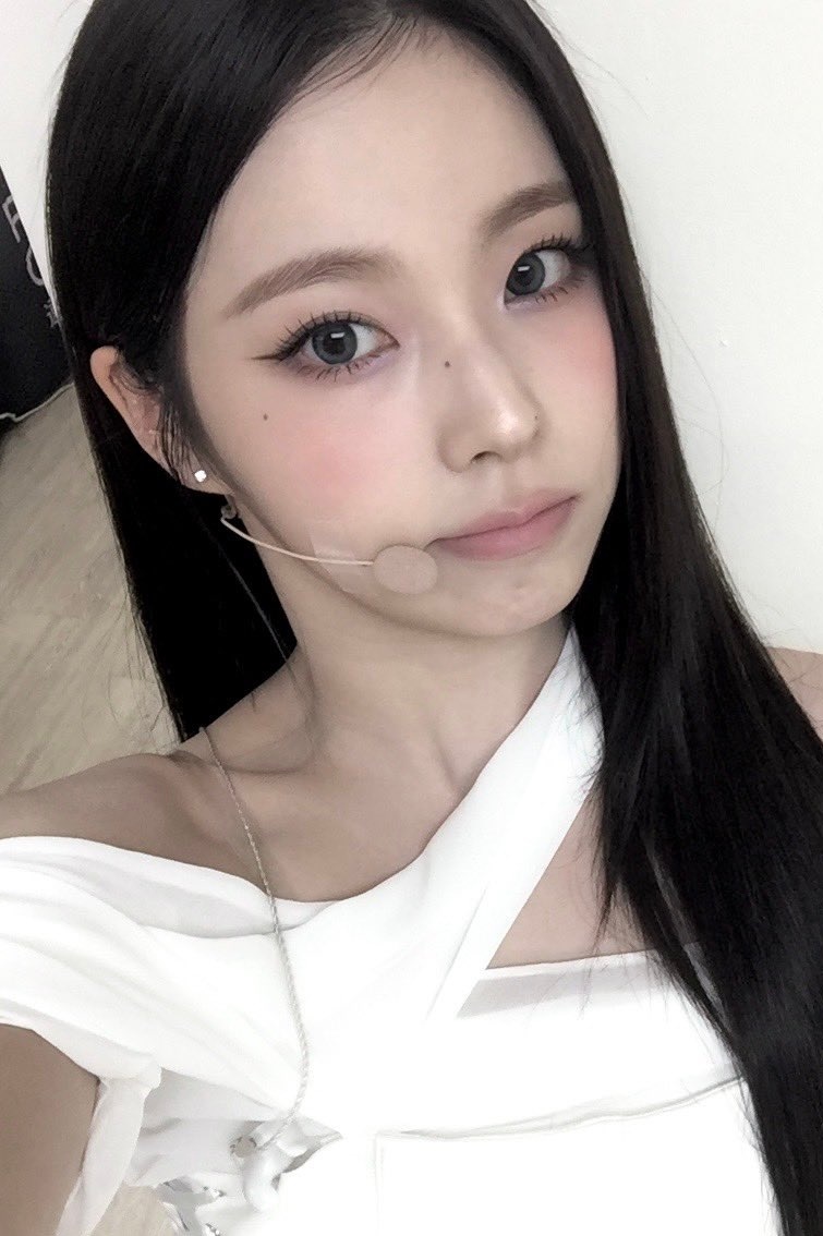 🐈‍⬛Kyujin张圭真可以做自印小卡的自拍15kyujin[超话] ​​​