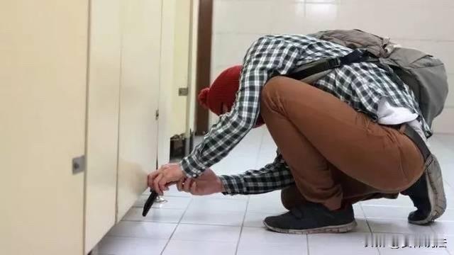 “值得点赞！”北京昌平，小伙进入女厕所，成功偷拍了一名女性，几天后发现没什么事，