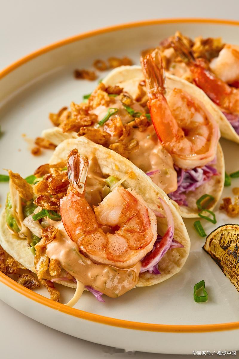 食趣西班牙 【西班牙蒜香大虾】食材：大虾、大蒜、干辣椒、橄榄油、欧芹、白葡萄酒、