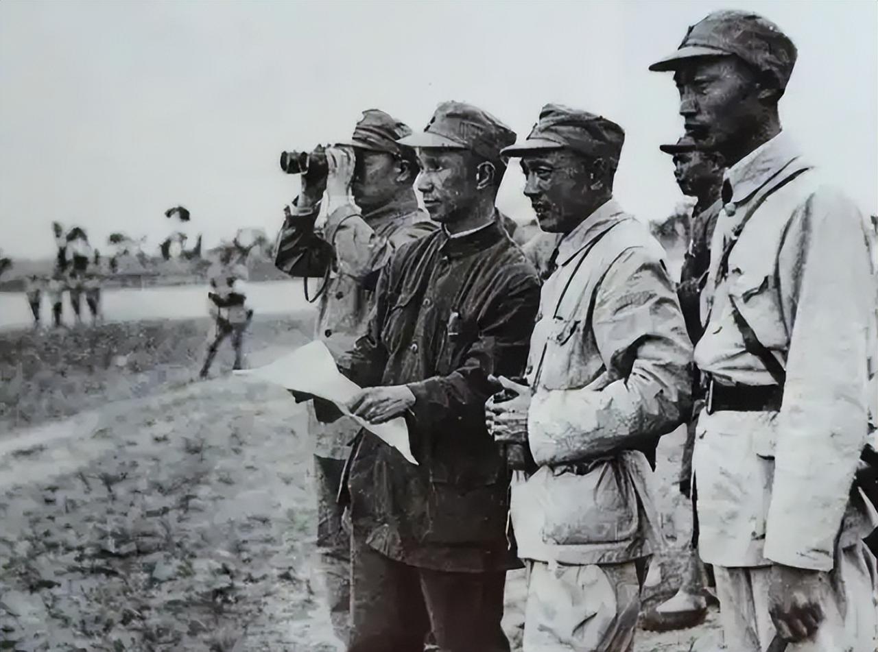 1948年底，淮海战役打到了紧要关头，粟裕却在这个时候突然发报中央要猪肉和香烟！