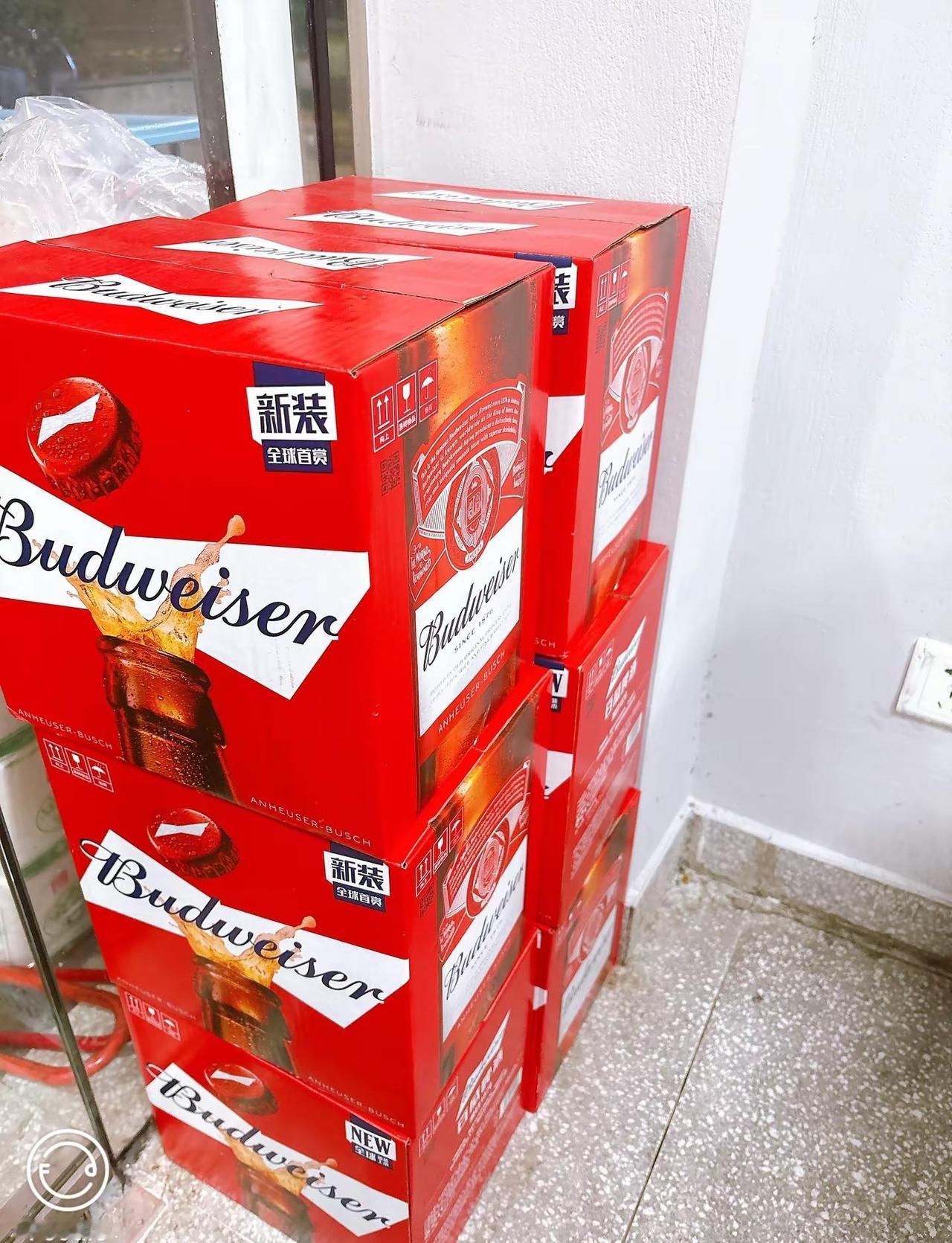 人生苦短，及时行乐。看开，想开，玩的开心就好了。好久没喝酒了，已经忘记喝醉是什么