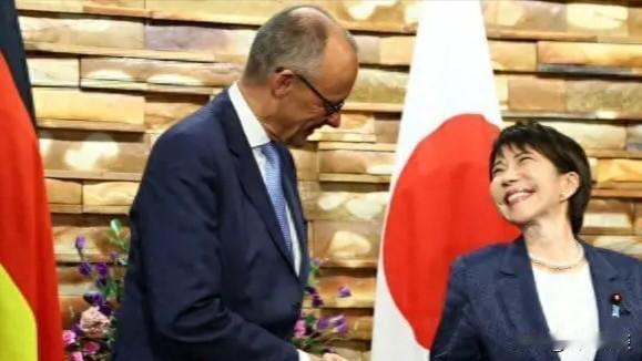 德日防务深化与二战“轴心”联想：形似而质不同，但风险不可忽视 

德国总理访日，