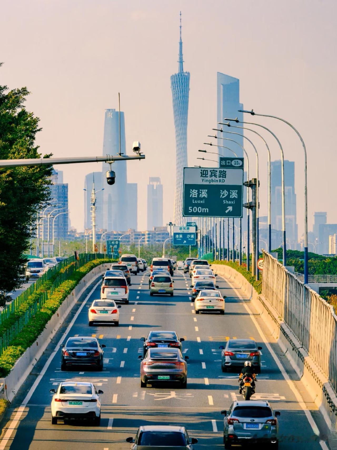 男人能活多久，
真的是老婆说了算！
第3条太真实：

第一，老婆会管你，你才有命