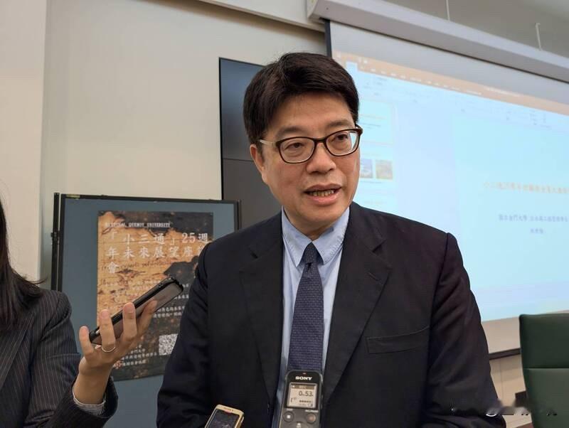 邱垂正：无兴建厦金大桥计划

针对兴建厦金大桥议题，台陆委会主委邱垂正今天（23