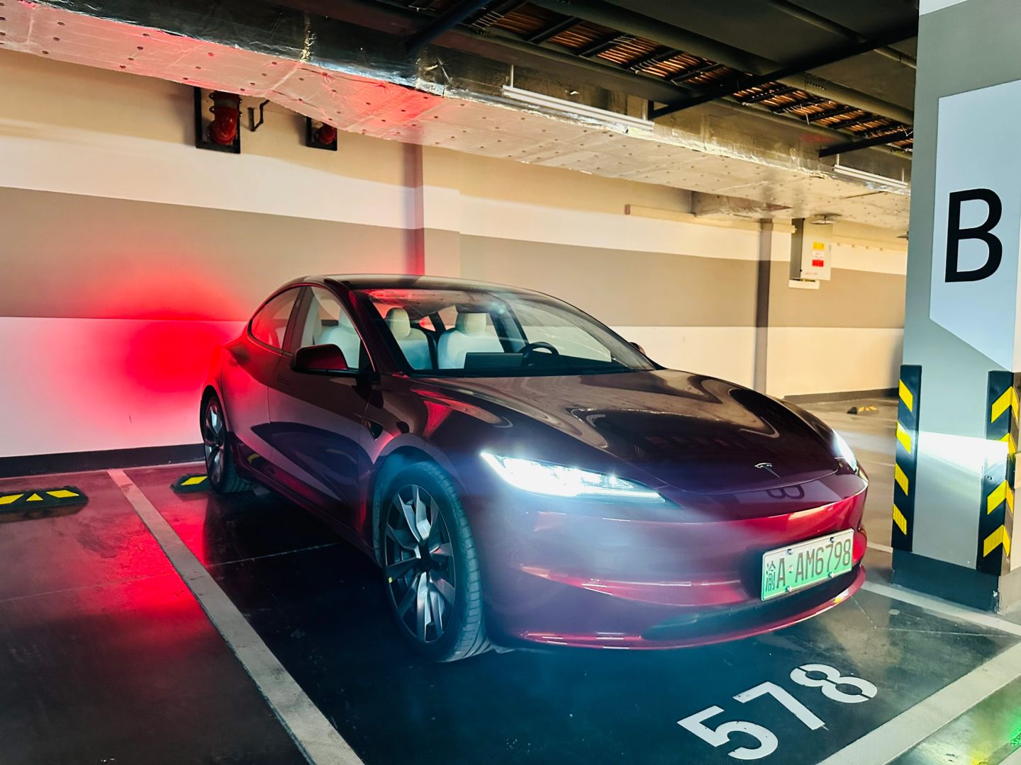 极氪007和Model3，你会怎么选？
