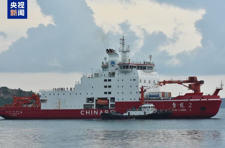 美国最害怕中国造什么？

不是航母，也不是 055 大驱，而是破冰船！

很多人