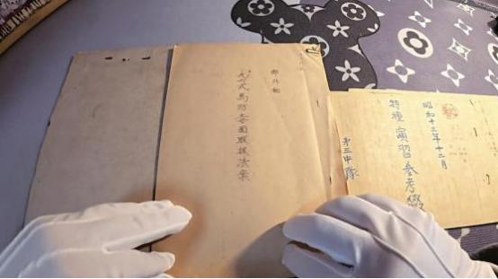 后续惊天内幕曝光！三个初中生用压岁钱买下日军侵华铁证捐给国家，竟然被死亡威胁“销