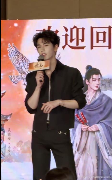 真诚又努力的张凌赫言之有物的凌赫 言之有物的凌赫，真诚又努力的张凌赫，谁懂凌赫的