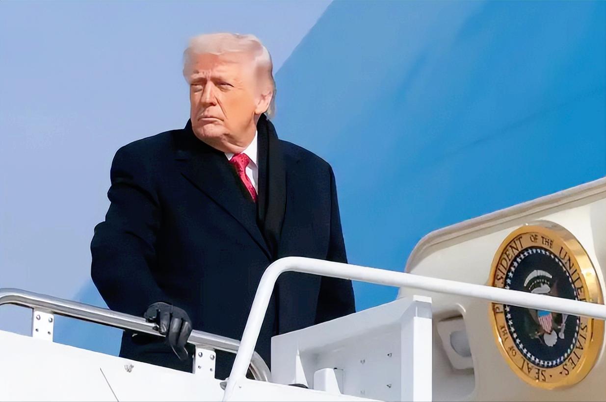 俄罗斯这波“捧杀”太狠！俄分析家罗曼年科放话，特朗普只要能拿下格陵兰岛，历史地位