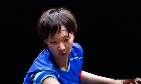 她把女乒的打法撕开了一道口子。
新加坡大满贯，王曼昱靠反手拿了72%的分数。
这