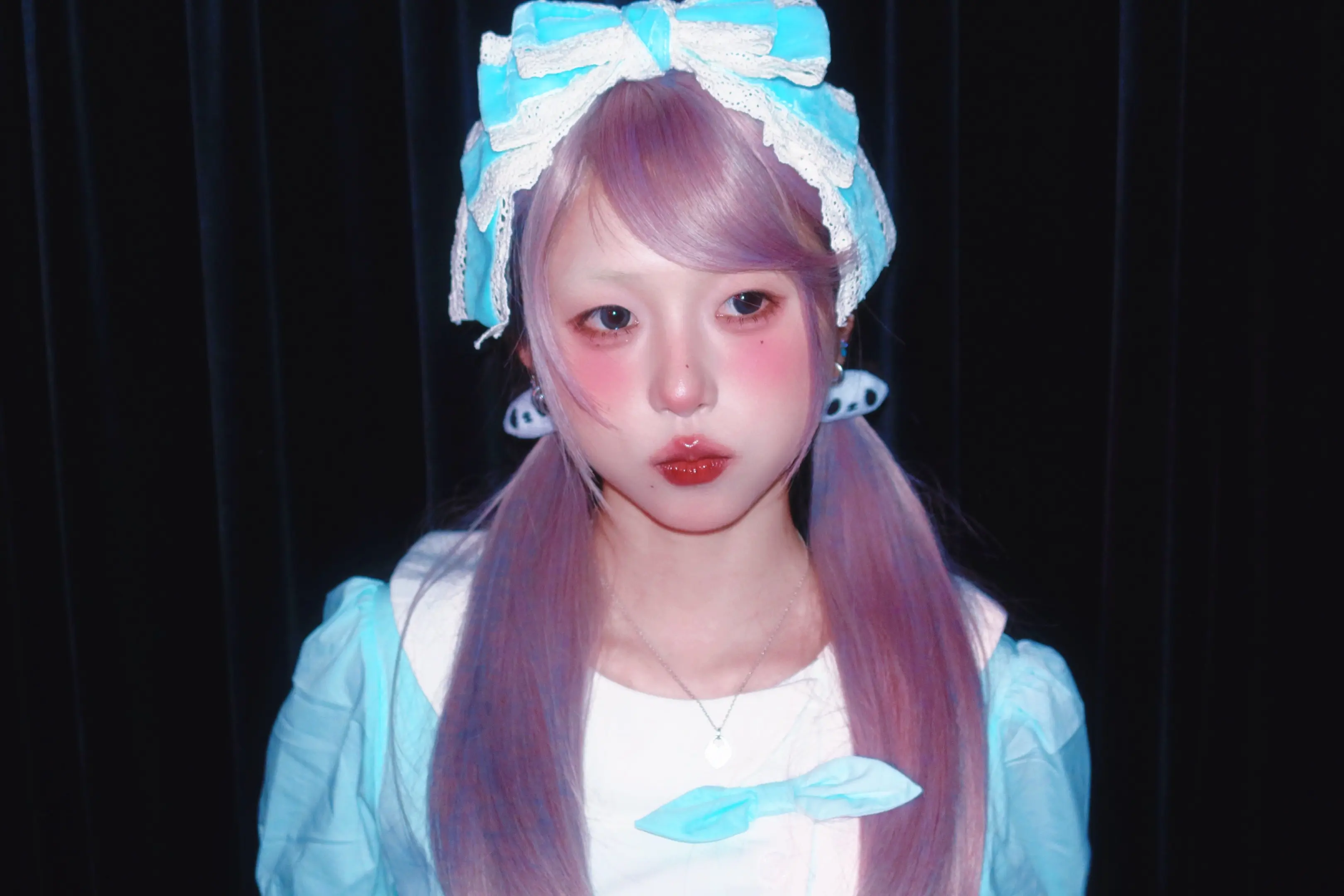 “地偶公式照”（假的）