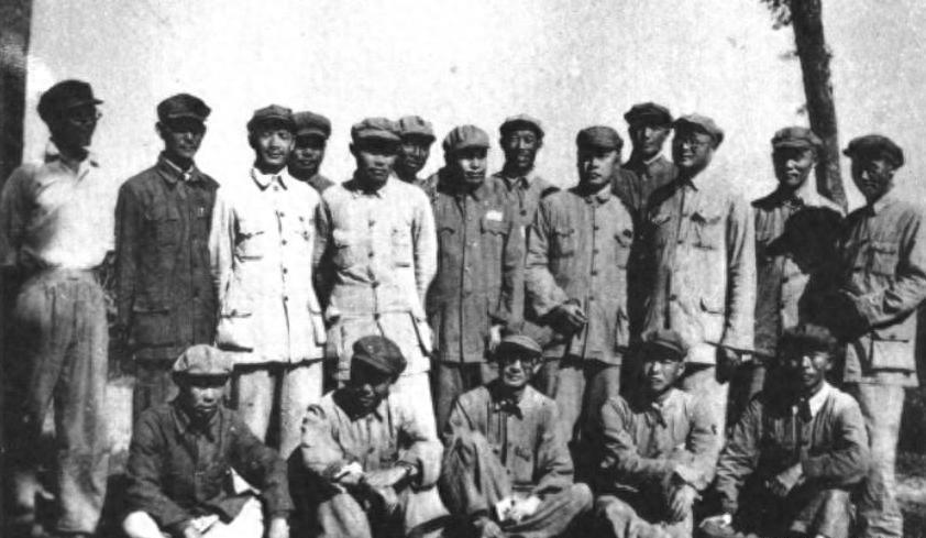 他有资历战功卓著，渡江战役却被调往后方，评级仅副兵团级，是否评定过低？
1949