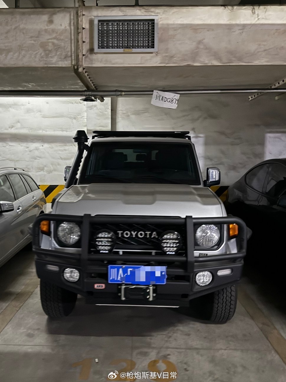 邻居的76应该是整备完毕了吧，这才是硬派该有的样子啊，舒服，每次经过都要行注目礼