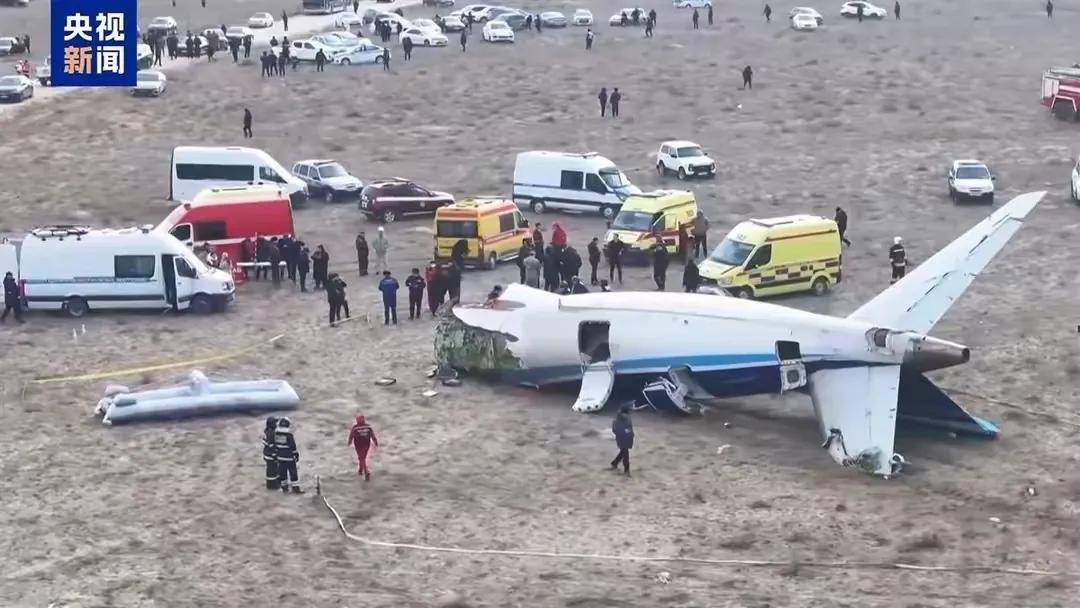 使阿塞拜疆飞机38人“生还”的机长已经60多岁，是不是对我们有启发？
1、只要技