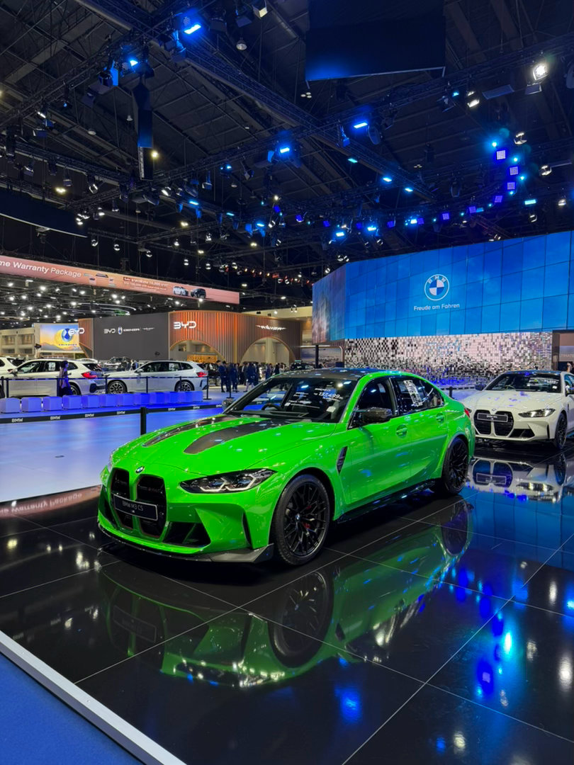 shen车视界 泰国市场提供M3 CS和M4 CS，但先别激动，车窗上的小字是价