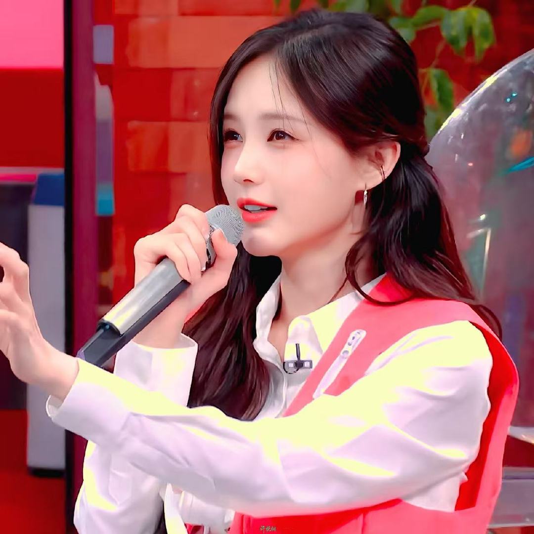 李一桐李雪琴女推的姐妹情太可靠了李一桐帮了姐妹坑了李现你好星期六这段互动笑到我肚