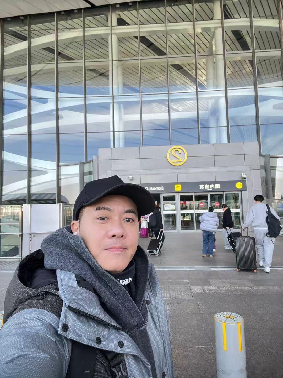 梁汉文清唱张国荣的沉默是金国粤无双 期待梁汉文在国粤无双带来更多金曲演绎，这段沉