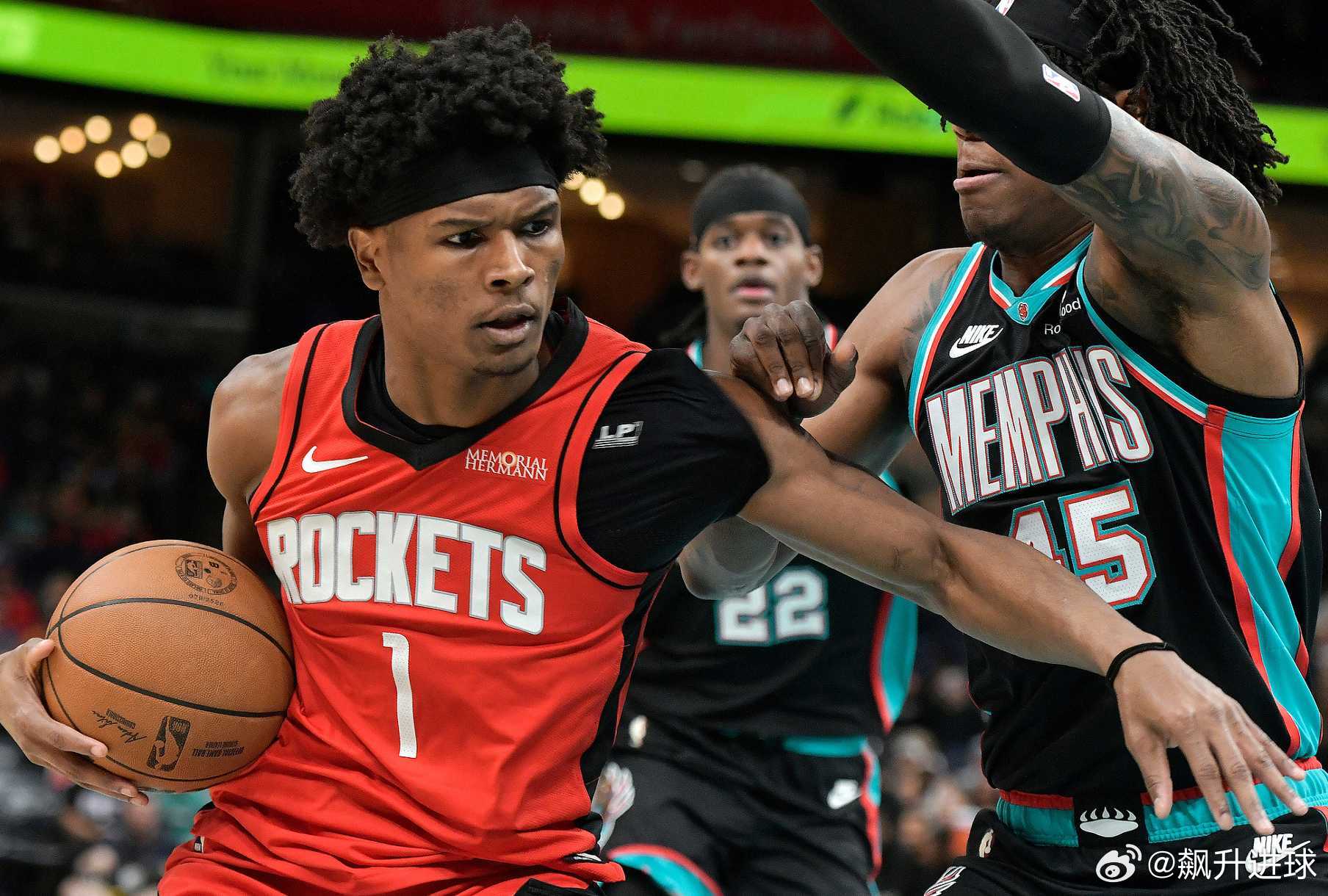 结束二连败！火箭6人上双稳更衣室氛围？休媒仍不满乌度卡用人北京时间3月28日，火