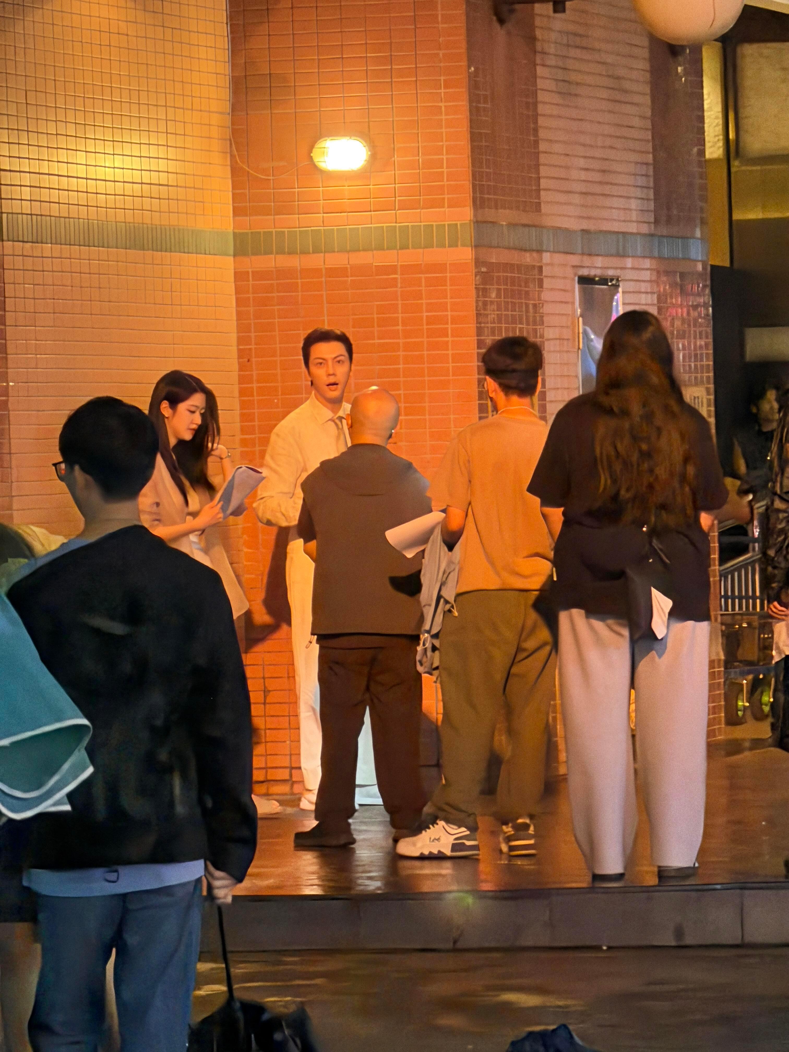 向涵之吸烟路透向涵之和陈伟霆的Cp感真不低与赵露思