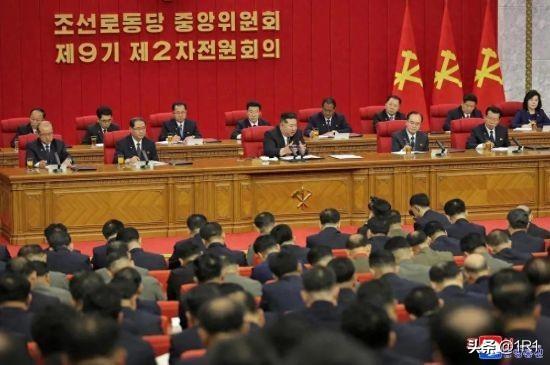 管反腐的自己先贪了！朝鲜“反腐少将”朴喜哲彻底翻车。身为人民军总政治局组织副局长