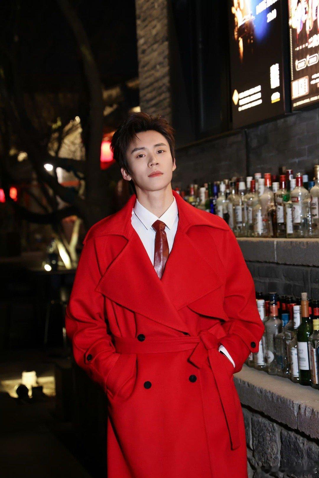 短剧演员孙艺燃蔡欣洋一起过年 山西春晚这波太会了！孙艺燃和蔡欣洋唱《想把我唱给你