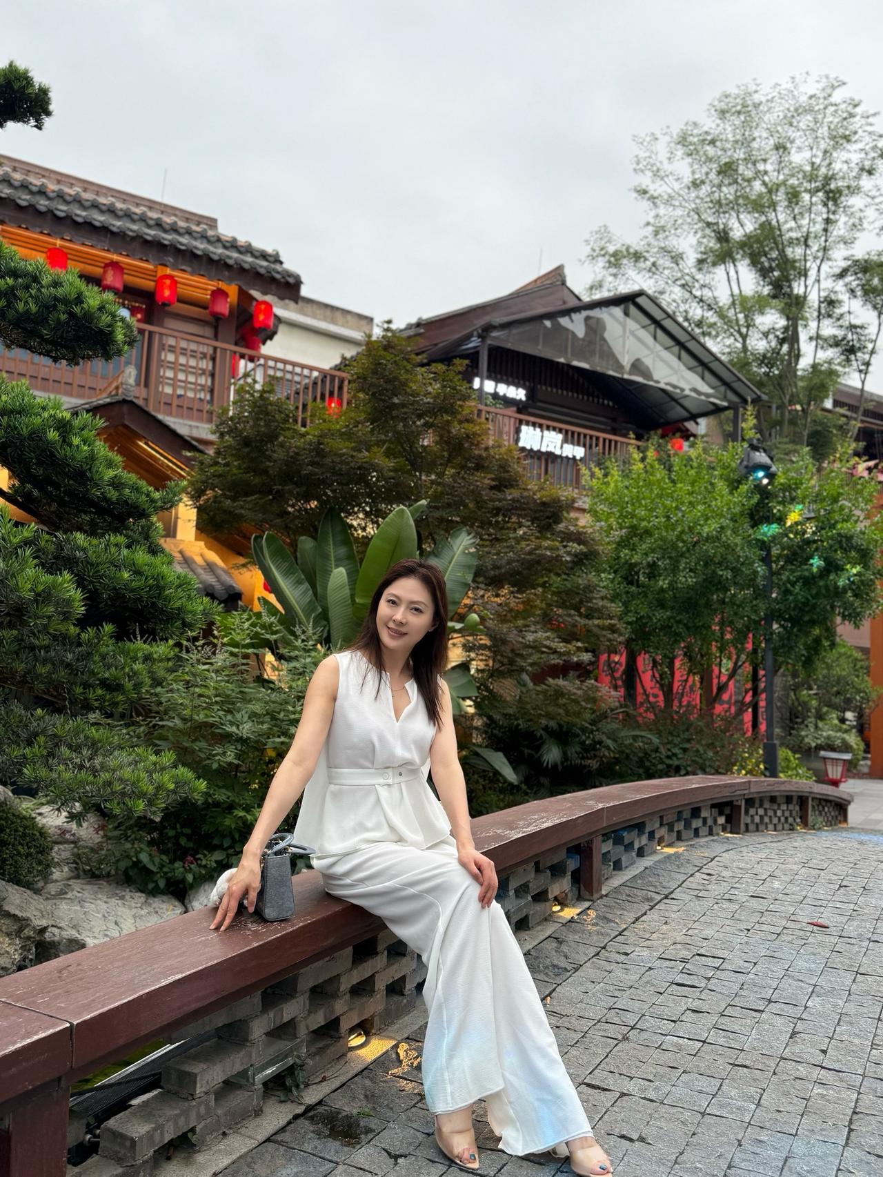 纵你阅人何其多，再无一人恰似我.