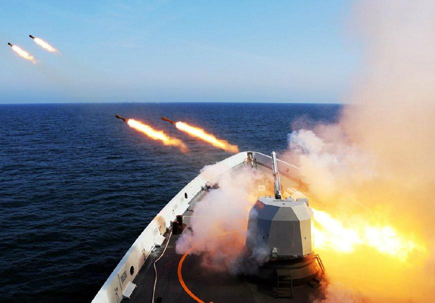 炸鱼说！

海里的鱼遭殃了，集体吐槽，我们招谁惹谁了，无缘无故今天挨炸、明天挨炸