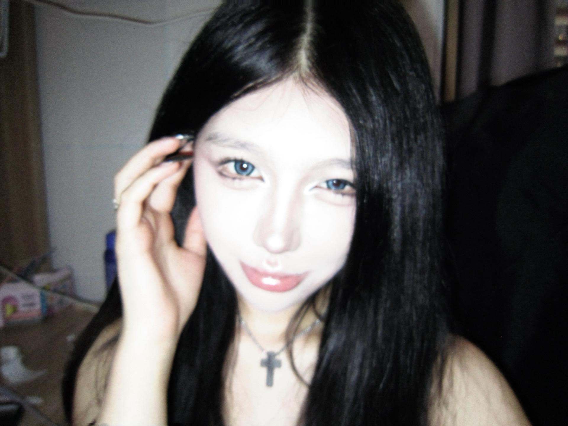 你在就满足啦。