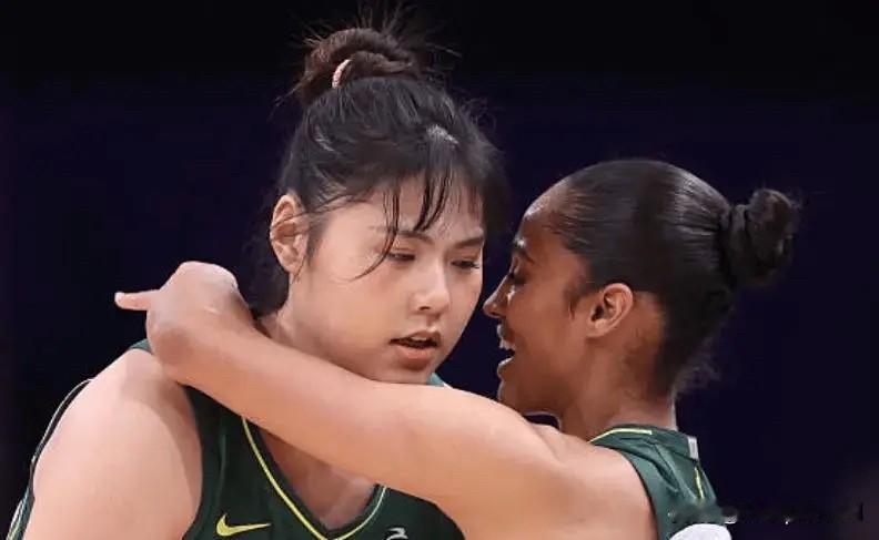 今日结束的WNBA常规赛风暴与王牌的比赛中，风暴70-75不敌王牌。李月汝仅在上
