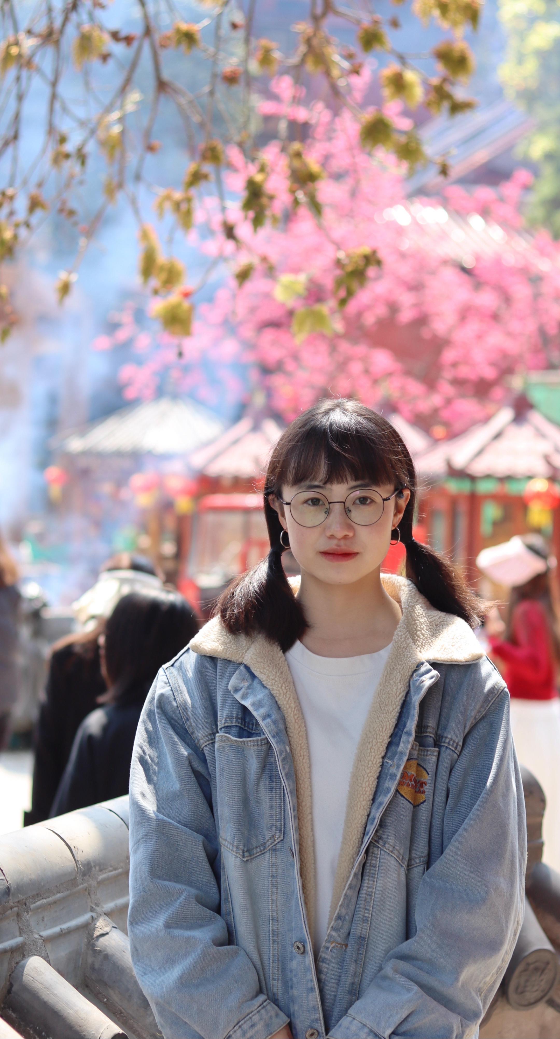 把烦心事丢掉腾出地方装鲜花.照片里的时光