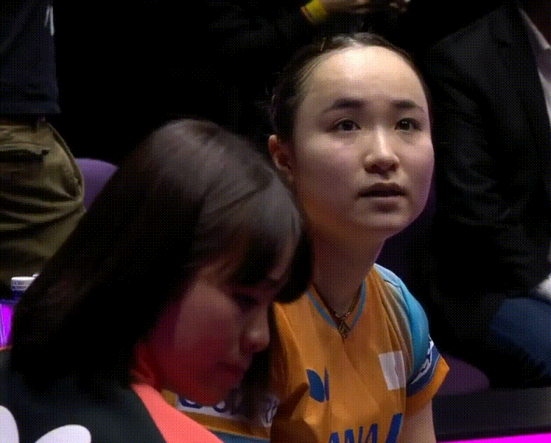 看到这个画面，还挺心疼伊藤美诚的！

北京时间10月29日，WTT蒙彼利埃冠军赛