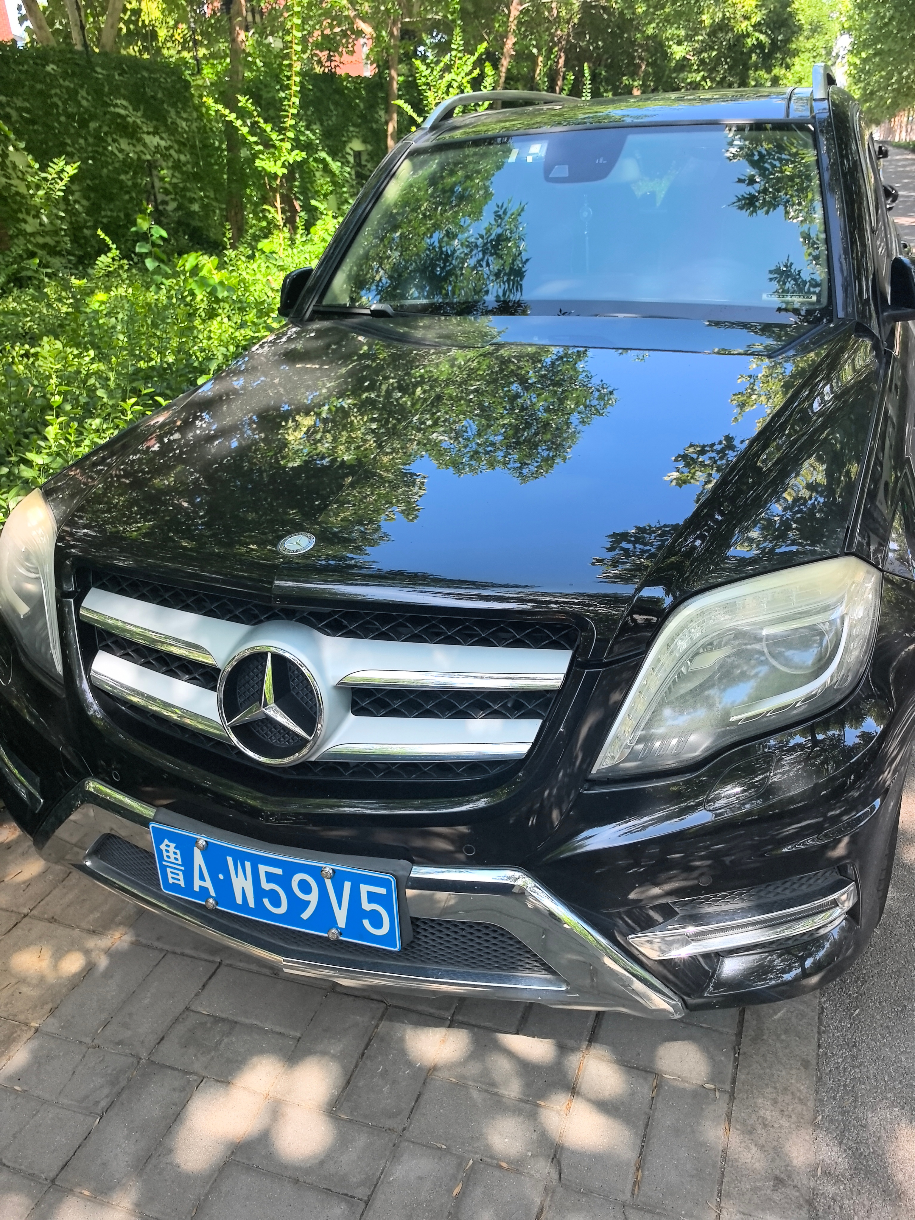 昨天去奥莱途中偶遇的天选嘴蜜圣体车牌：AW5就威武！维金斯中国行维金斯金州勇士