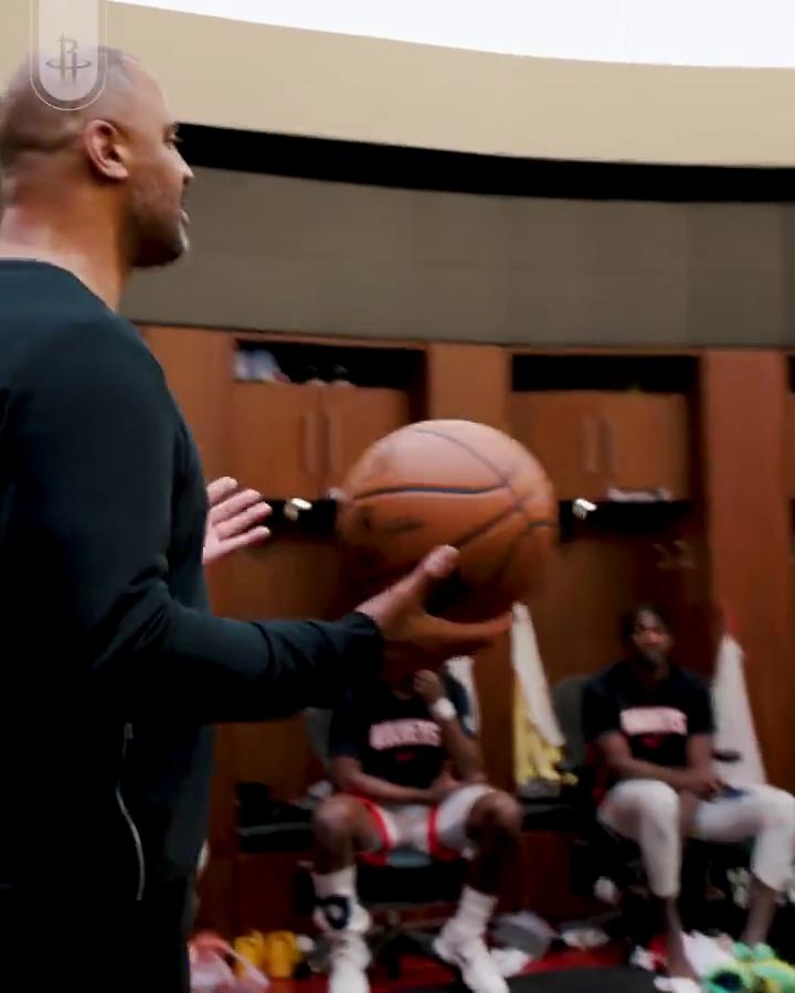 yes sir，yeah，celebrate，kevin durant toni