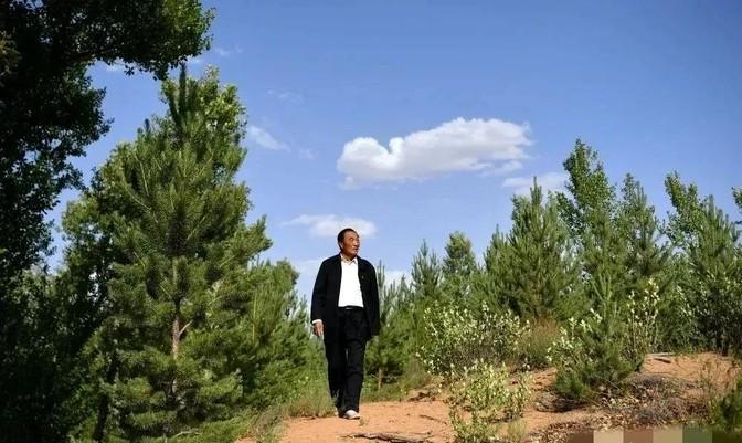 1984年，陕西一男子趁妻子下地劳动时，把自家84只羊、1头骡子悄悄赶走。妻子、