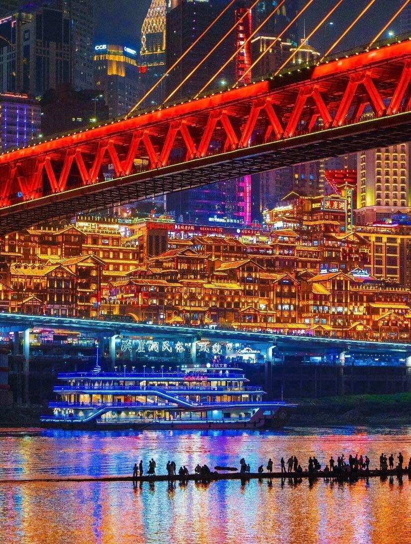 五个月内有1200万老外来中国打卡 🎉1200万这个数字背后，是中国热度的疯狂