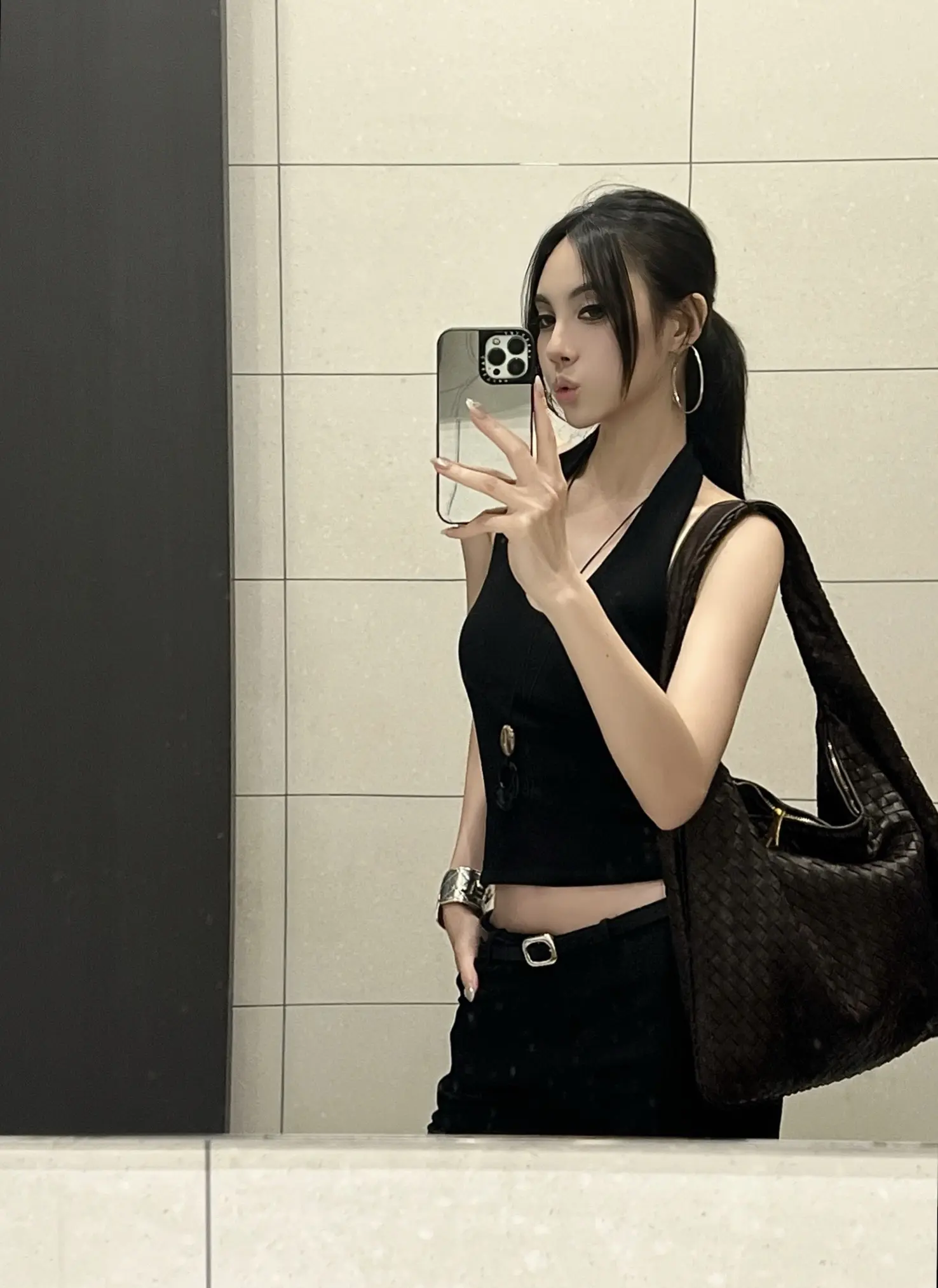 嘴硬到连失去彼此也无所谓吗。