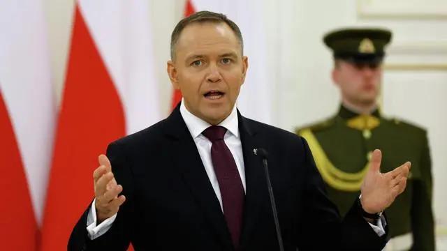 北约最激进一步！
波兰带头拥核，美国敢接招吗？
 
据彭博社、塔斯社2月15日消