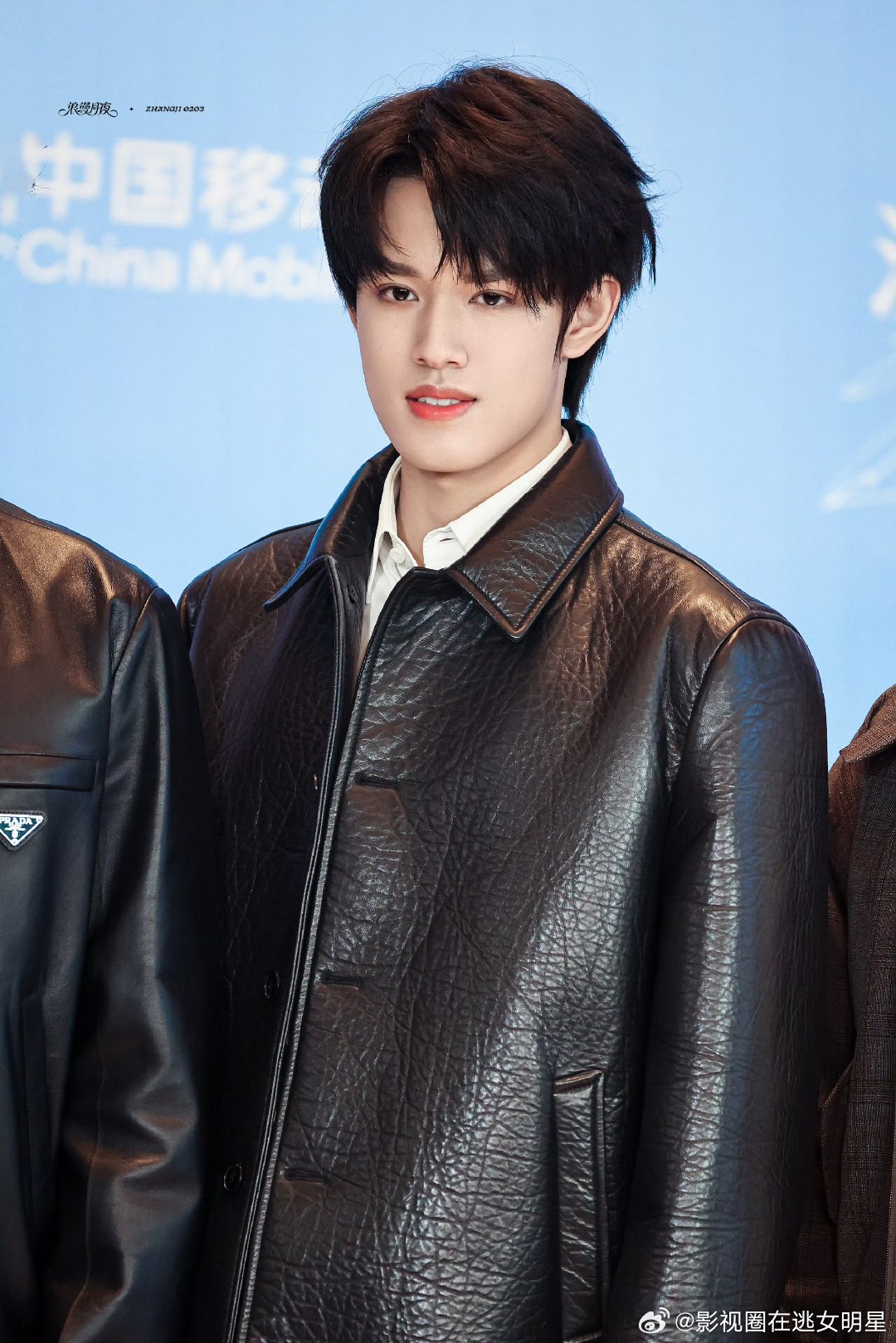 张极尖叫之夜生图张极黑皮衣 张极尖叫之夜生图，黑皮衣造型好帅 