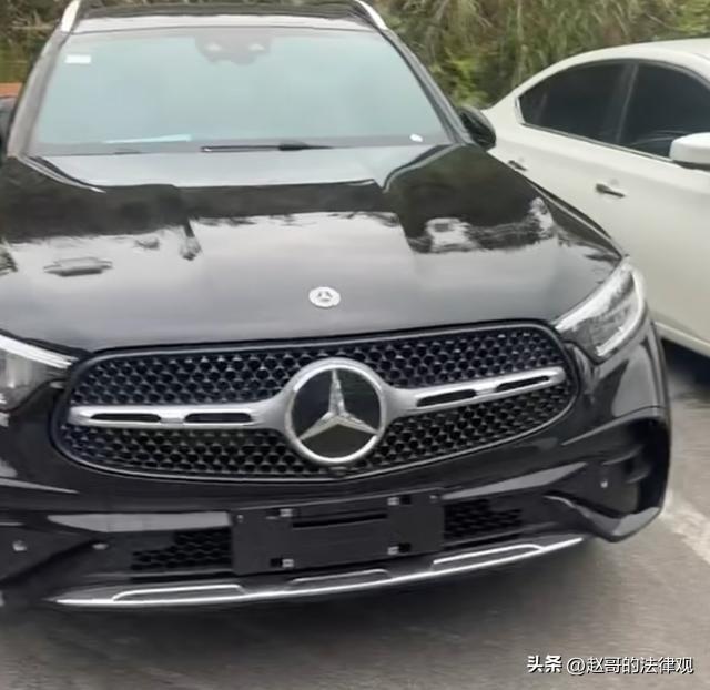 太坑了！贵州六盘水，女子花37.2万元全款买了一辆奔驰GLC300L，钱付了手续